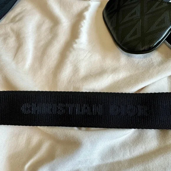 ❤️🔥SOLD❤️🔥DIOR 2023 Saddle Triple Pouch Diamond Pattern Crossbody Unisex Bag - Picture 7 of 17